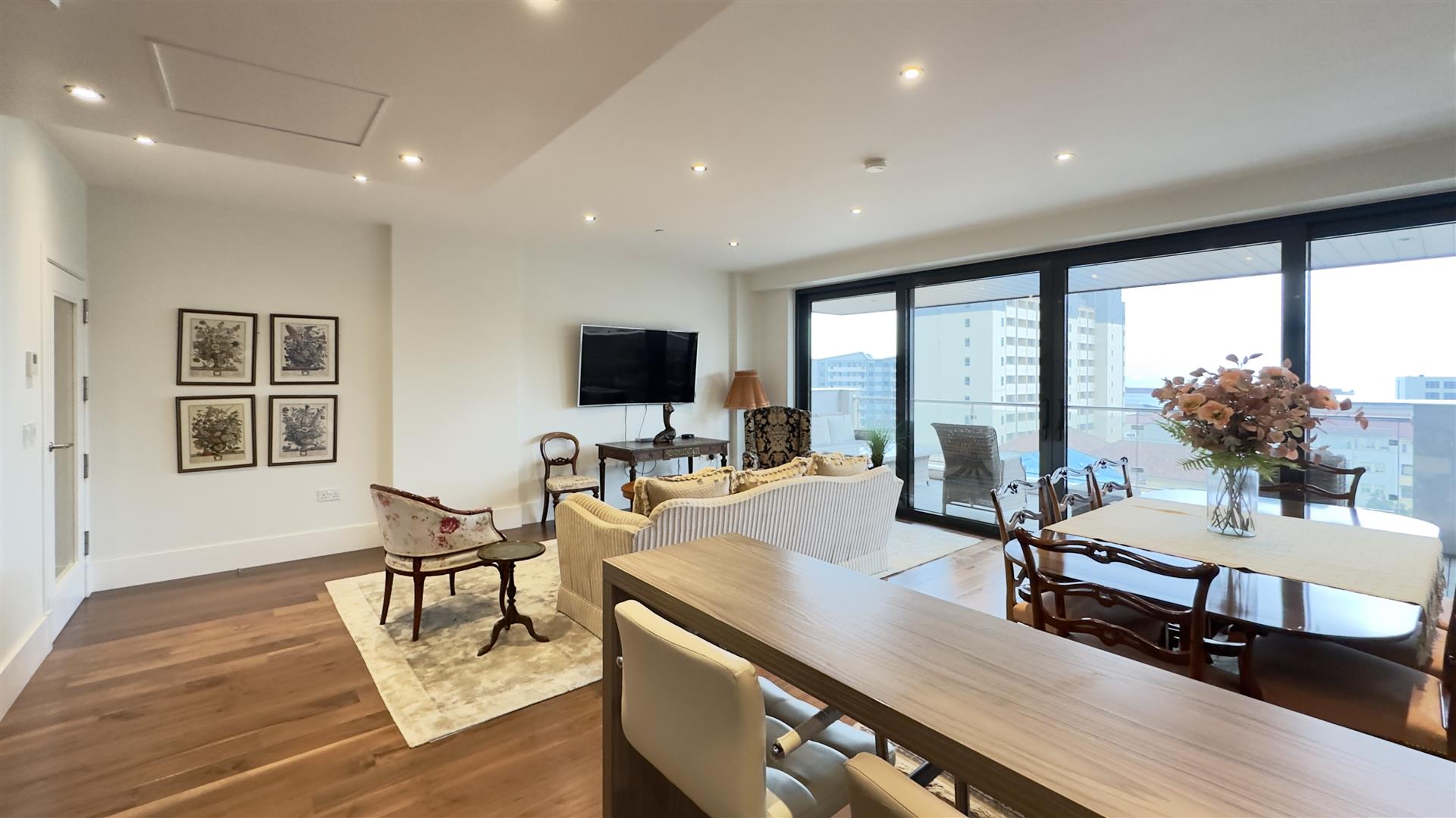 Image of Apartment - 3 Bedrooms - 2 Bathrooms for Sale in Midtown-Gibraltar, Image 6